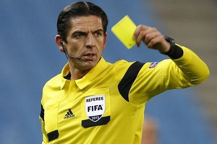 Ξανά στη δίνη του κυκλώνα ο διαιτητής του Μπαρτσελόνα-Παρί