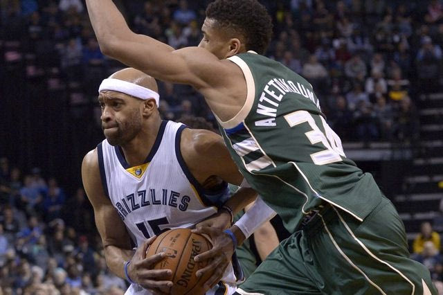 Ο λύκος κι αν εγέρασε: ο Βινς Κάρτερ είναι το τέλειο παράδειγμα για τον Αντετοκούνμπο