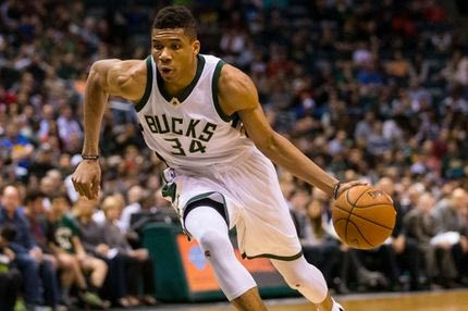 Double-double ο Αντετοκούνμπο και νίκη οι Bucks