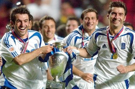 Η Εθνική του Euro 2004 ξανά μαζί για τα γενέθλια του Καραγκούνη