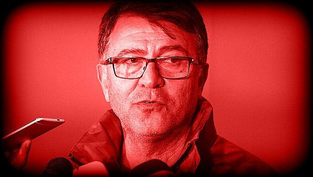 Ποιον θέλει να αρπάξει από το… λαιμό ο Λεμονής;