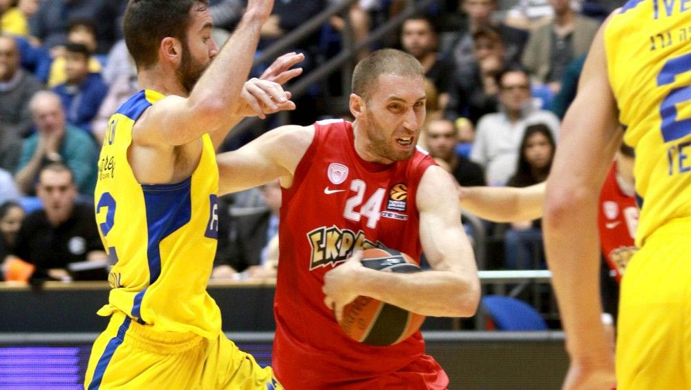 Δύο μπελάδες για τον Σφαιρόπουλο