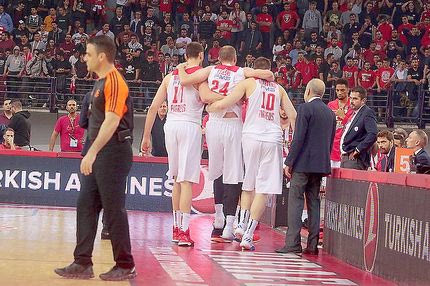 Το συγκινητικό tweet του τραυματία Λοτζέσκι