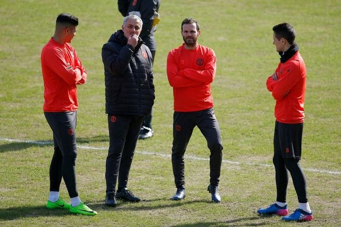 Ψάχνει δικαιολογία για ενδεχόμενη ήττα ο Μουρίνιο