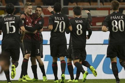 “Χτύπησε” σούπερ τατουάζ με Σπαρτιάτες και Θερμοπύλες!