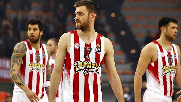 Δεν νικάς μόνο με… άμυνα