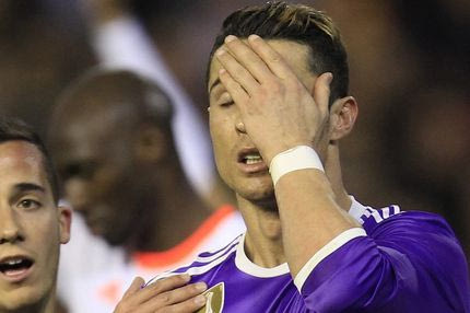 Σε κενή εστία ο Ρονάλντο σημάδεψε δοκάρι