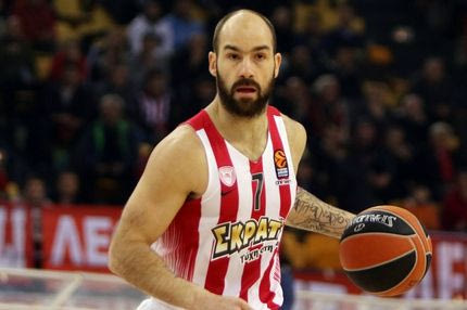 Στον πάγκο ο Σπανούλης μετά από 5 1/2 χρόνια!