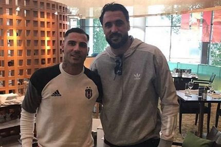 Μαζί με τους παίκτες της Μπεσίκτας ο Αλμέιδα