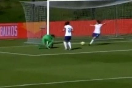 Αυτογκόλ-έπος από τις γυναίκες της Πορτογαλίας