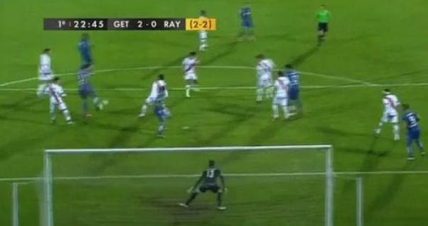 ΓΚΟΛΑΡΑ με τακουνάκι από τον αμυντικό!