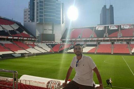 Ενας agent στο Αμπου Ντάμπι