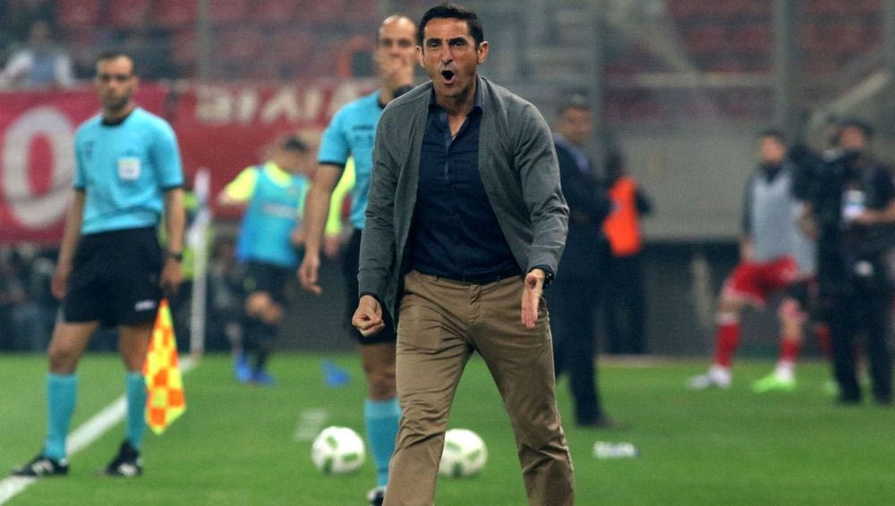 Ο Μανόλο και η διαφορά προσέγγισης ΑΕΚ – Ολυμπιακός