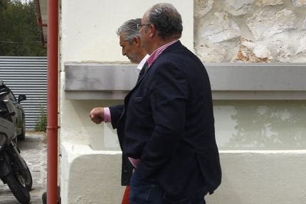 Λασκαράκης: “Με έβρισαν και με κλώτσησαν!”