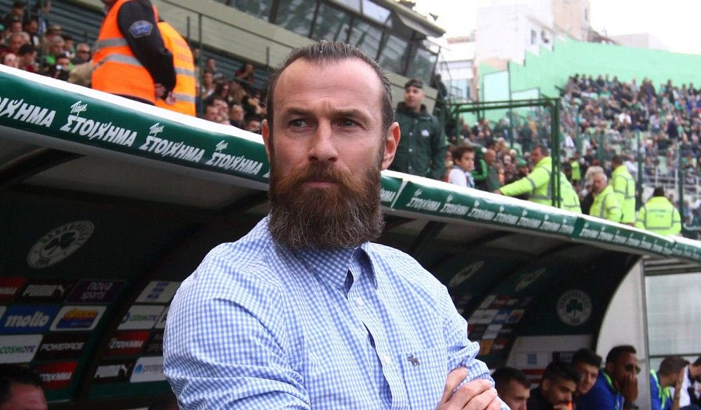 Το ξεχωριστό σακάκι του Αμανατίδη (PHOTO)