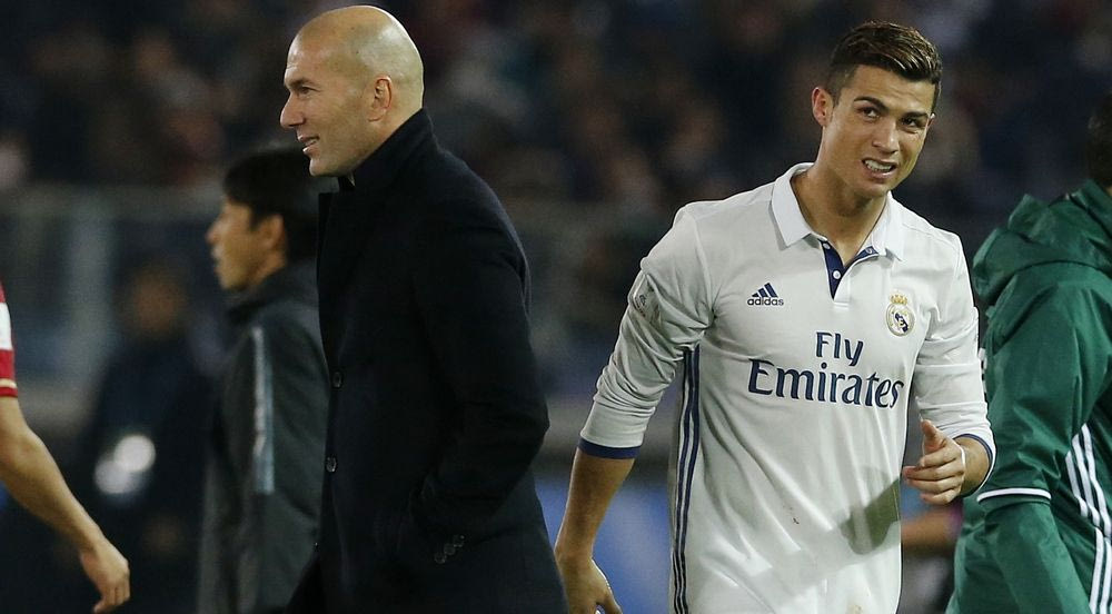 Ο Ζιντάν… παρακαλάει τον Κριστιάνο να μείνει!