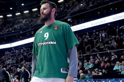 O AEKτζής που στήριξε… Batman!