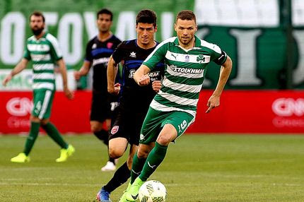 Απολαμβάνει τη θάλασσα ο Μπεργκ