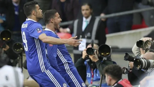 “Τεσσάρα” στην Τότεναμ, φουλάρει για νταμπλ η Τσέλσι!