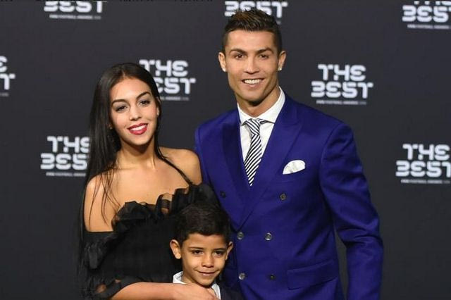 Ο Ρονάλντο “απέλυσε” την κοπέλα του