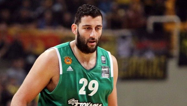 Selfie για Μπουρούση με φόντο τα πλέι οφ!