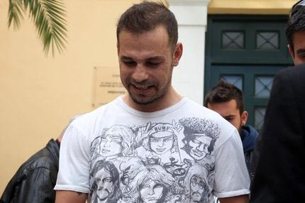 Ο Ντέμης άδειασε Βράνιες!