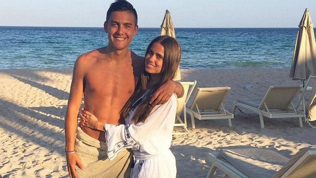 “Γλέντι” της κυρίας Ντιμπάλα για το 3-0 επί της Μπαρτσελόνα!