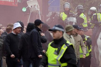 Το ιστορικό Τότεναμ-Άρσεναλ ξεκίνησε με ξύλο!