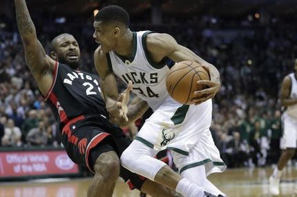 ΣΥΓΚΛΟΝΙΣΕ ο Αντετοκούνμπο, “χαιρέτησαν” οι Μπακς!