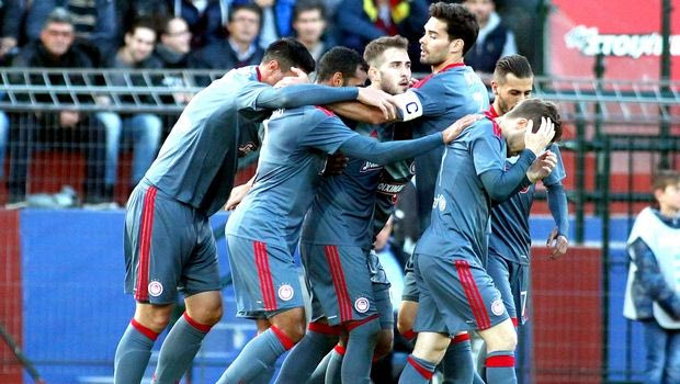 “Αέρας” στην Κέρκυρα ο Ολυμπιακός, αγκαλιά με το πρωτάθλημα