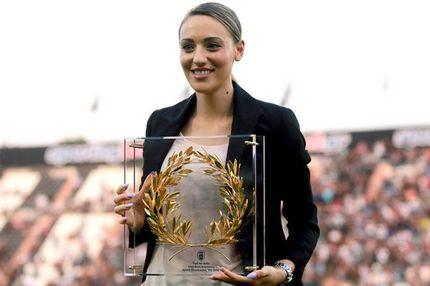 H Άννα Κορακάκη διαφημίζει την Ελλάδα μέσω… Αμερικής!