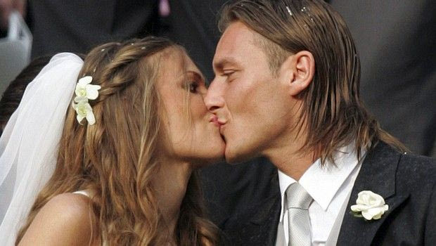 “Xτύπησε” στο Twitter ο… ερωτοχτυπημένος Τότι!