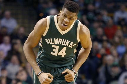 Έκανε το θαύμα του ο Αντετοκούνμπο και 1-0 οι Μπακς!