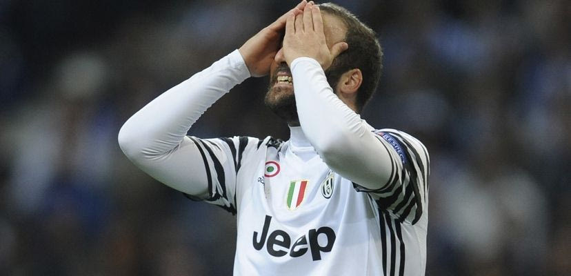 Φοβάται για τη ζωή του Ιγκουαΐν η Γιουβέντους στη Νάπολη