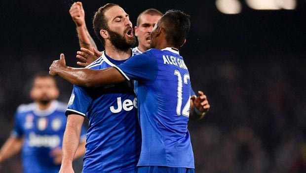 Στη συλλεκτική φωτογραφία “κρύφτηκε” ο Ιγκουαΐν!