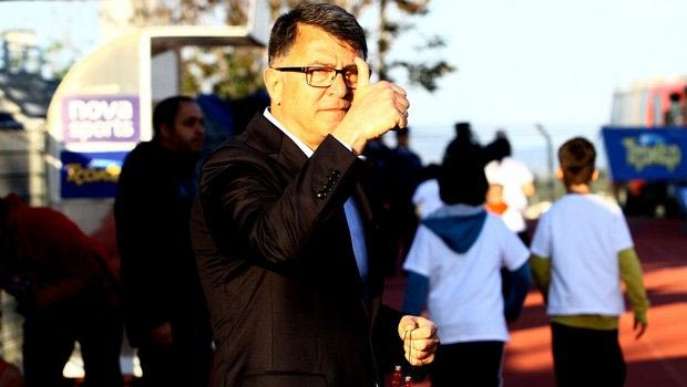 Το μυαλό του Λεμονή στην ΑΕΚ από το… πούλμαν!