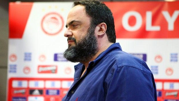 Ο Μαρινάκης “τράκαρε” πάνω στην αποστολή στο αεροδρόμιο!