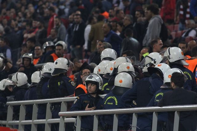 Μόνο πρόστιμο για το “ντου” στους διαιτητές