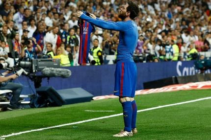 Ο Μέσι τους έδειξε τη… φανέλα του!