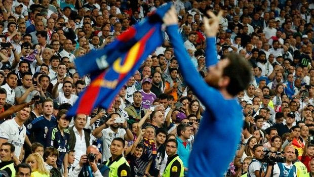 Ο επικός πανηγυρισμός του Μέσι μέσα από το γήπεδο!