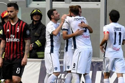Η υπόσχεση του νέου προέδρου της Μίλαν και το συγκινητικό αντίο Μπερλουσκόνι!