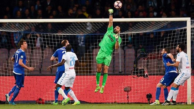 To καμίνι του “San Paolo” δεν έλιωσε την Γιουβέντους