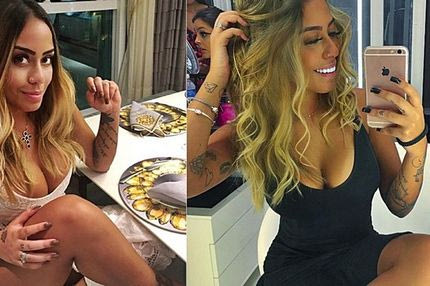 Η σέξι Ραφαέλα ξέρει να παρηγορεί ΜΟΝΑΔΙΚΑ τον Νεϊμάρ!