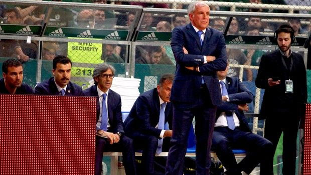 Υπογραφή Ζοτς κρίνει τη σειρά