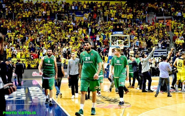 “Φωτιά” στο twitter για την επιστροφή ΠΑΟ με το πούλμαν