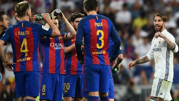 Αυτό είπε ο έξαλλος Ράμος στον Πικέ μετά την αποβολή του!