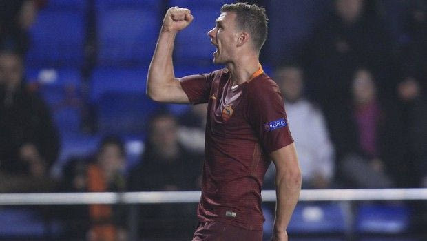 Στα 34 γκολ ο Τζέκο, αποθέωση και από τους αντιπάλους για Τότι