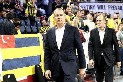 Αλλο δικαιοσύνη και άλλο θαυμασμός