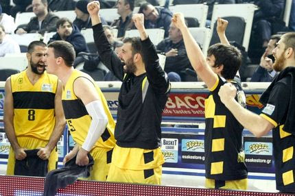 VIDEO: Το “γλέντι” των παικτών του Άρη στα αποδυτήρια