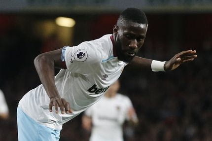 Τρελαίνει κόσμο ο Μαζουακού στην Αγγλία